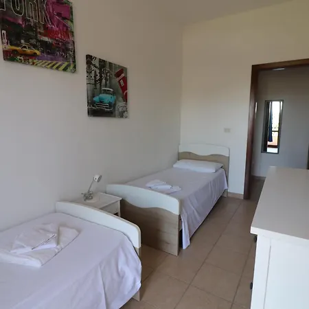 Casa Federica Near & Center Ac, Wifi & 6 Sleeps Otrante